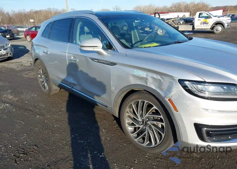 2019 Lincoln Nautilus Reserve z USA, uszkodzony, nr VIN 2LMPJ6LP6KBL14647